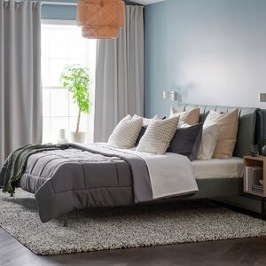 Elegant Gray Comforter Set